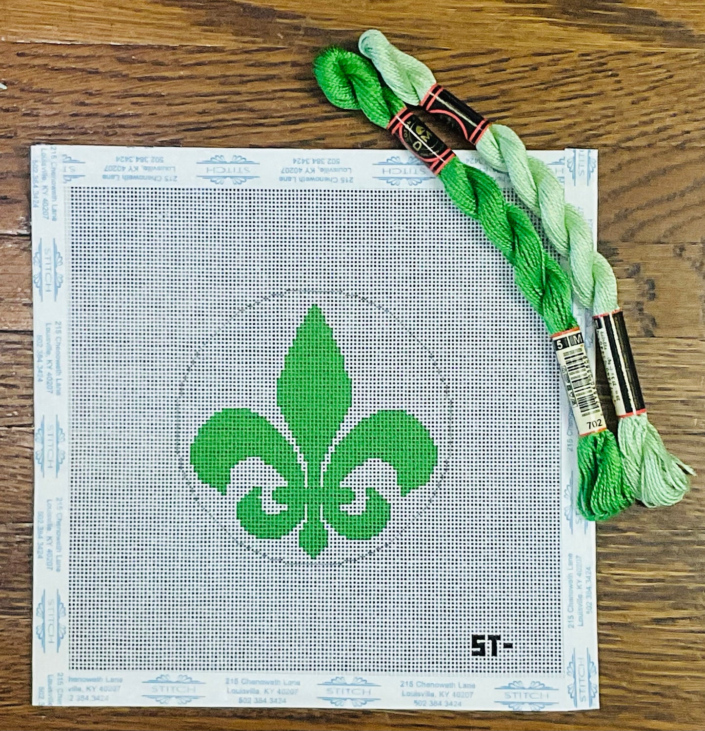 Fleur De Lis Green Kit 18 Mesh