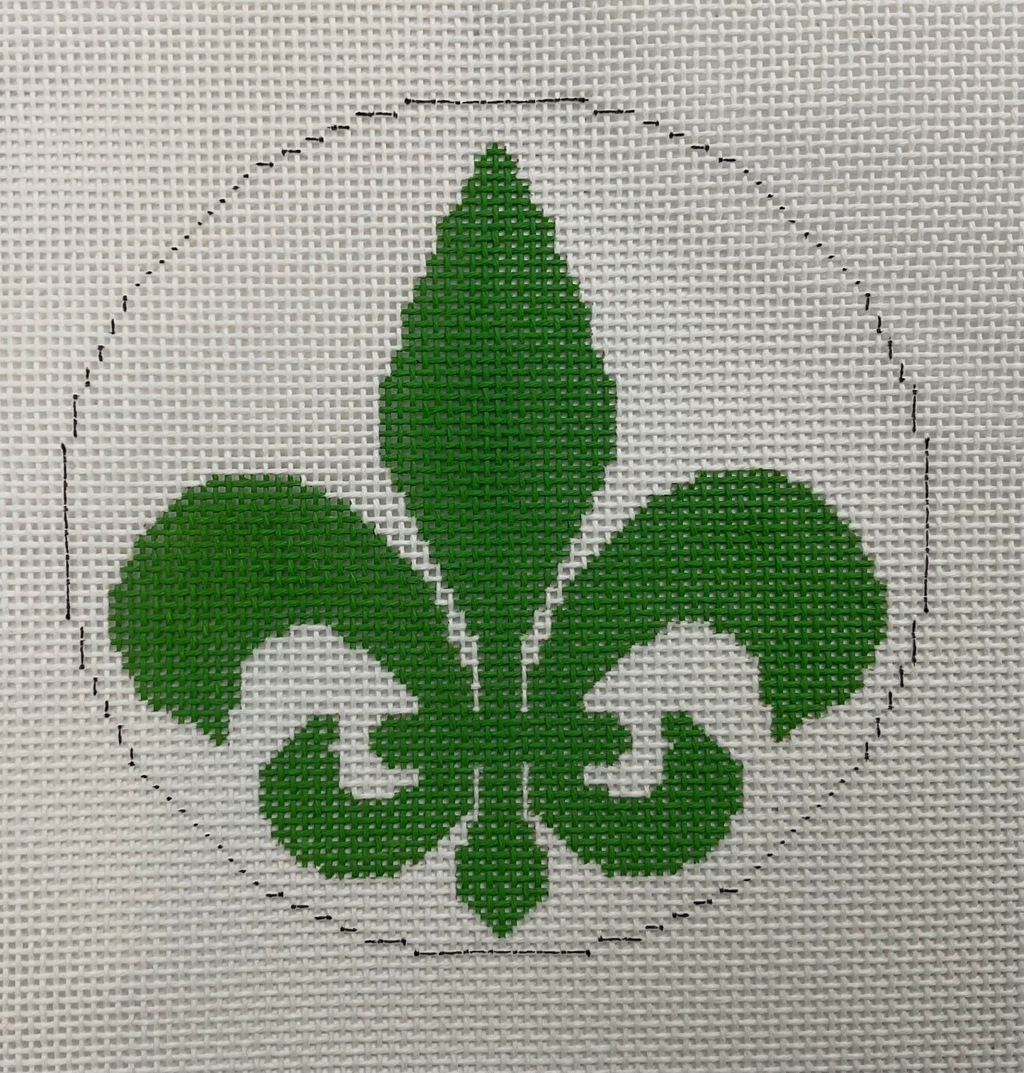 Fleur De Lis Green 18 Mesh