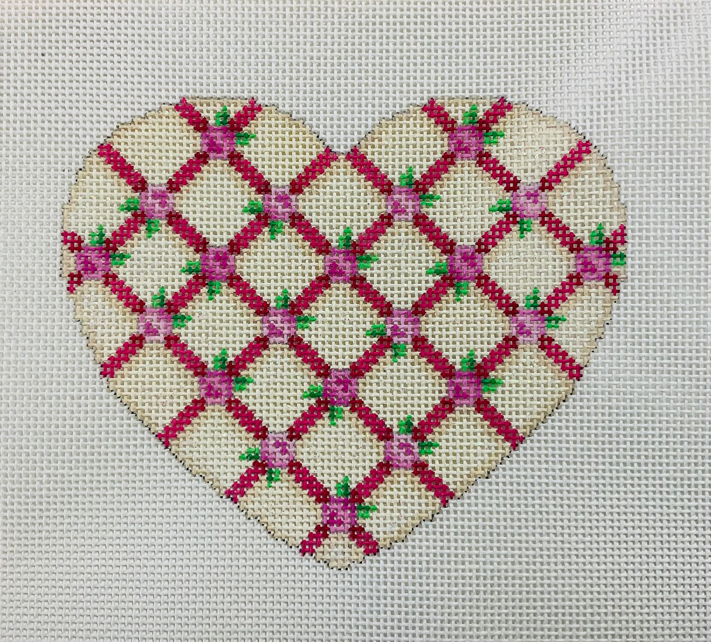 Rosebud Lattice Heart