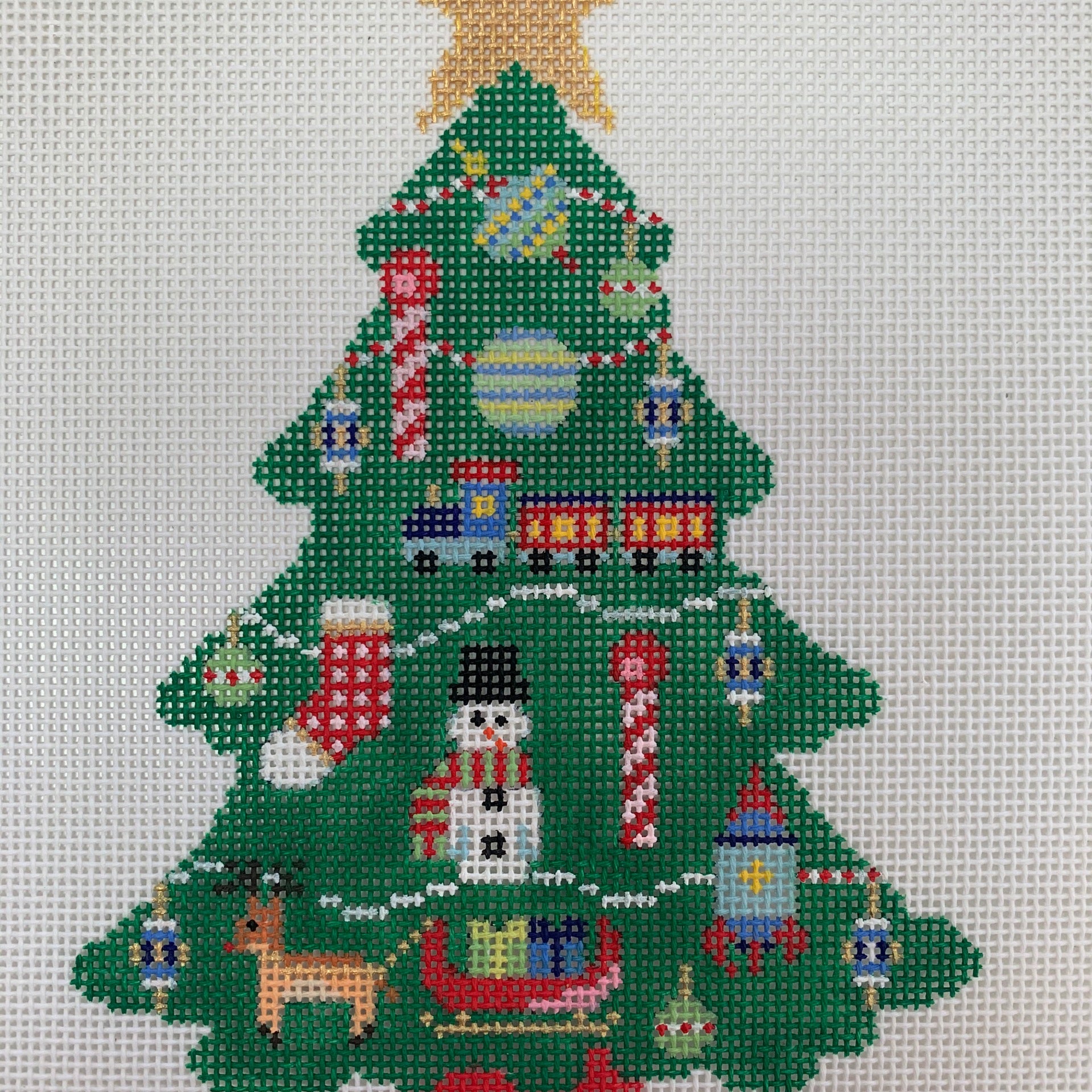 Santa’s Workshop Tree – STITCH